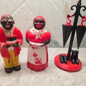 LARGE Aunt Jemima and Uncle Moses + Matching Umbrella Salt & Pepper set